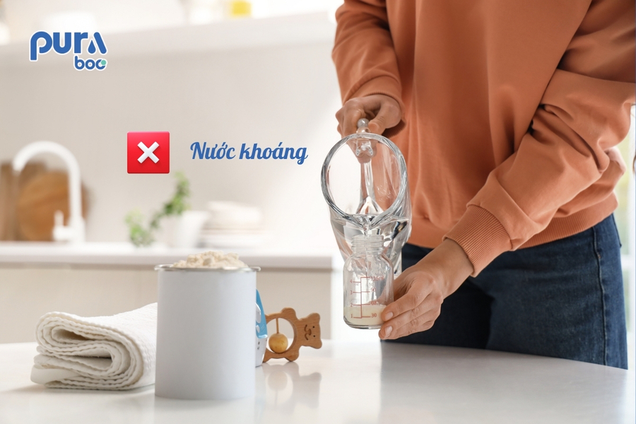 Không sử dụng nước khoáng để pha sữa cho bé