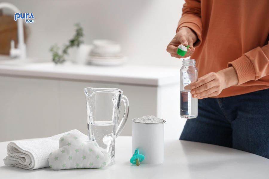 Cách pha sữa cho trẻ sơ sinh